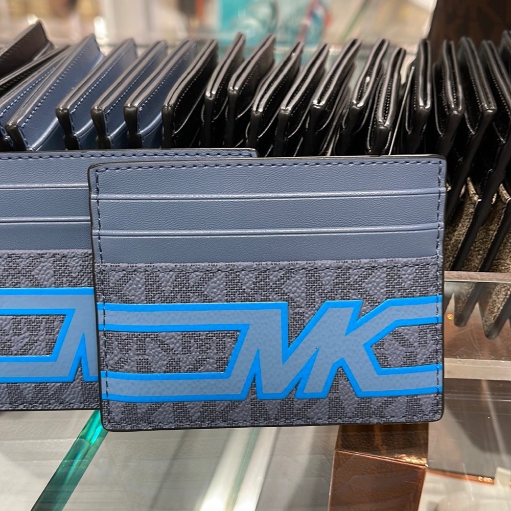 Michael Kors Cooper Graphic Logo Tall Card Case Denim Multi 36S3LCOD2B
NWT - Picture 15 of 16